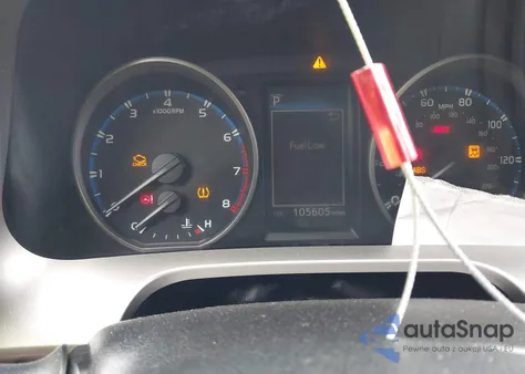 2017 Toyota Rav4 Xle z USA, uszkodzony, nr VIN JTMRFREV1HJ127179